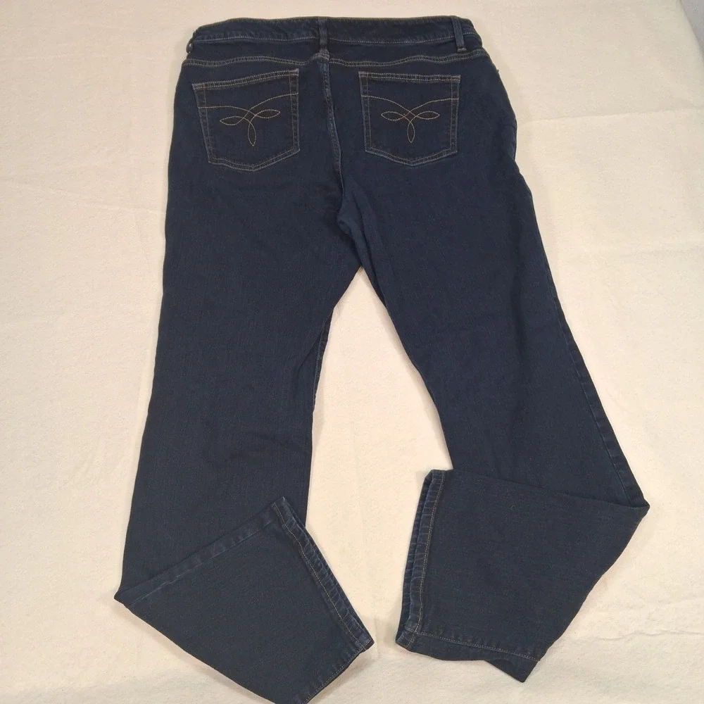 Chaps Denim Jeans Womens 14 Blue Straight Leg Dark Wash Stretch Classic